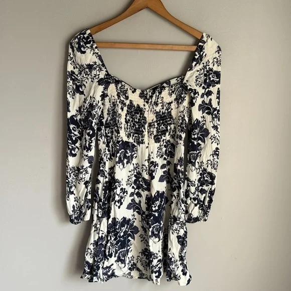 Reformation Mochi Dress - Picture 6 of 12